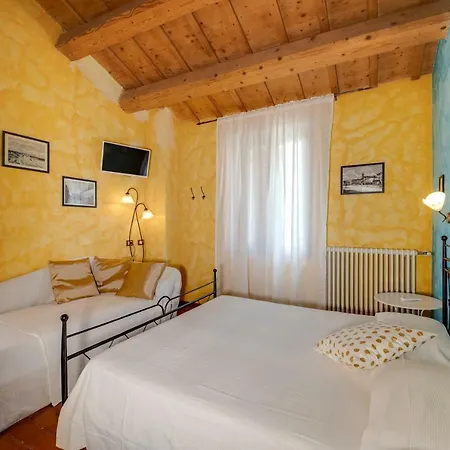 招待所 La Vecchia Stazione 拉文纳